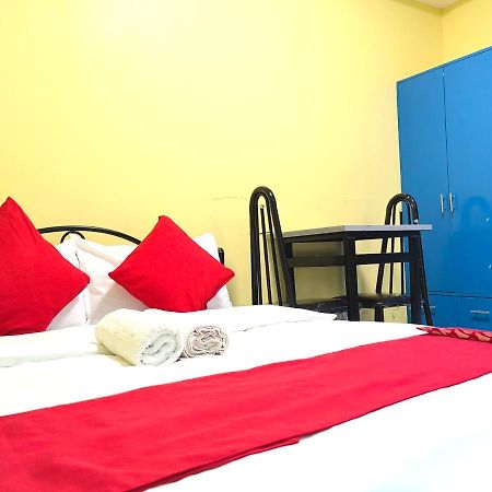 Yellowpad Hotel Davao Bagian luar foto