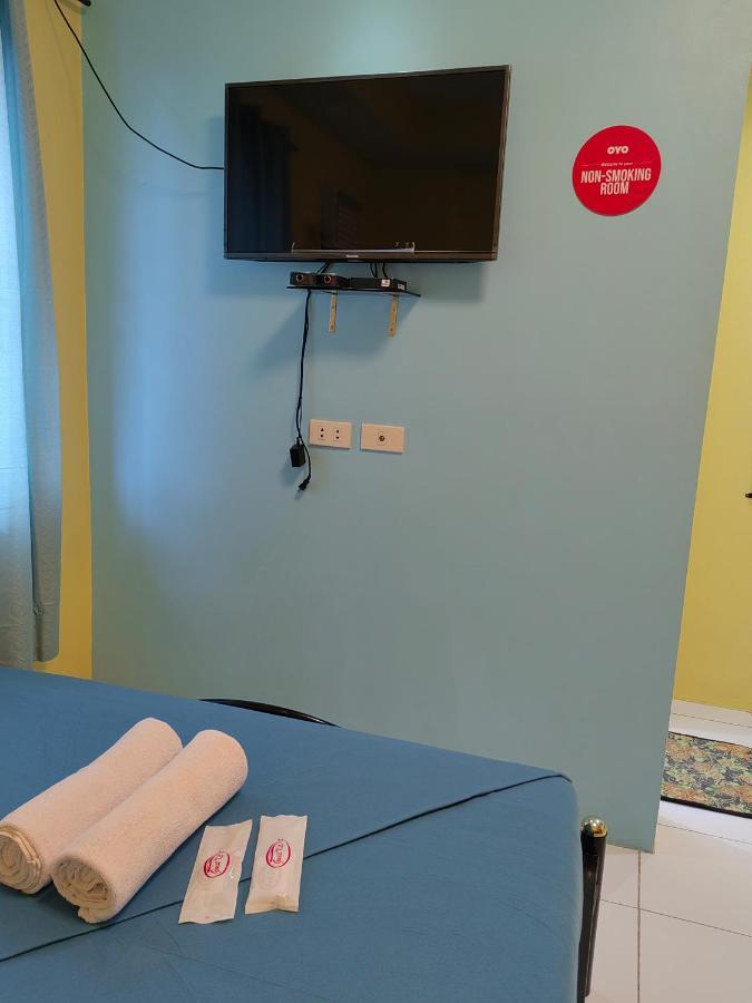 Yellowpad Hotel Davao Bagian luar foto