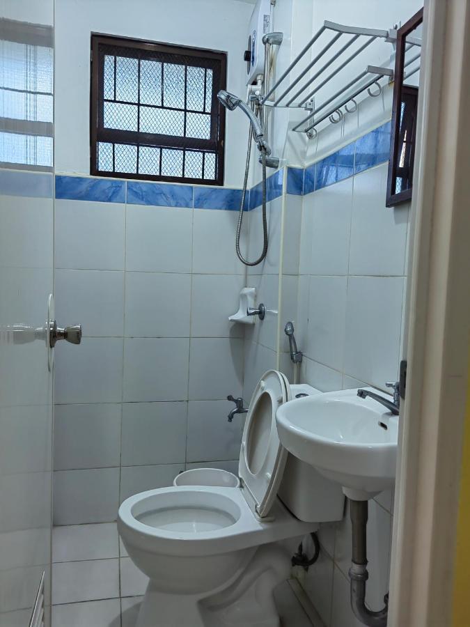 Yellowpad Hotel Davao Bagian luar foto